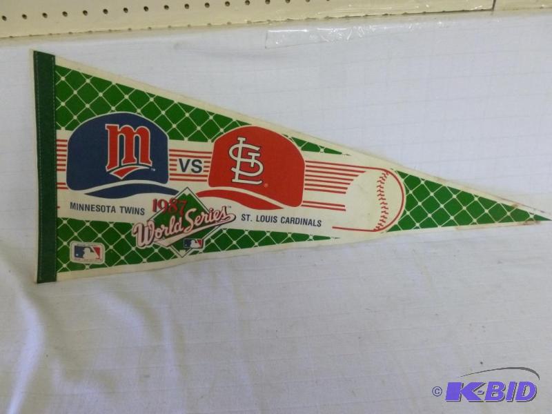 lot 133 image: Collectible Minnesota Twins and St. Louis Car...