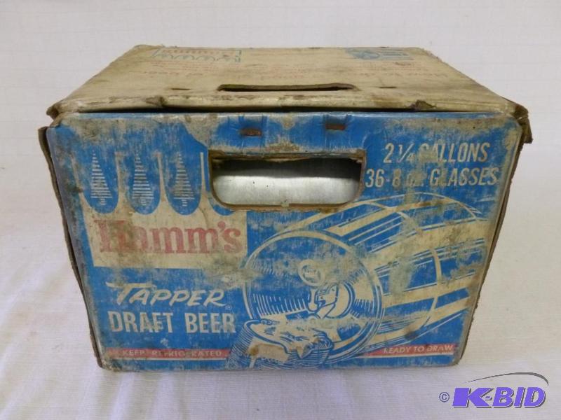 lot 22 image: Vintage Hamms Tapper Beer Draft 2 14 gallon...