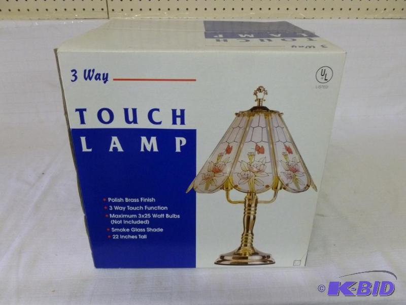 lot 23 image: Beautiful brass polished 3 - way touch lamp, ...
