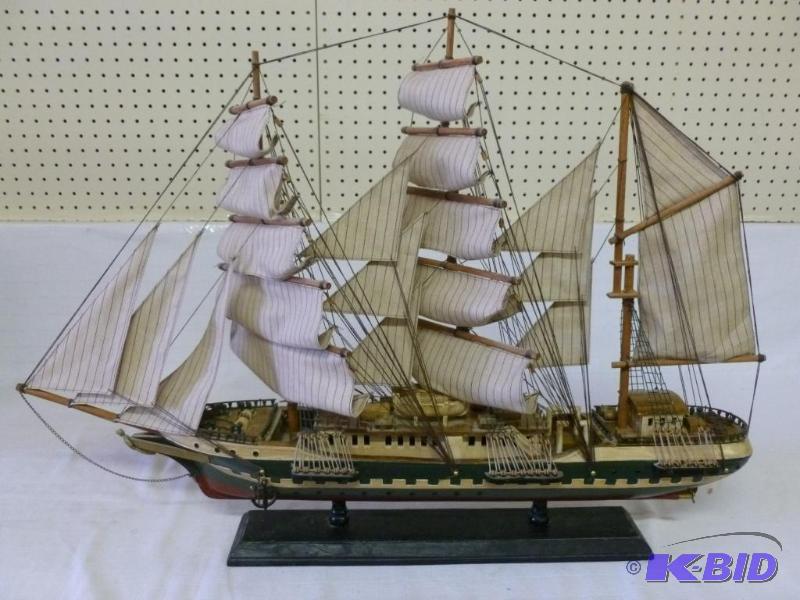 lot 26 image: Large wooden sailing ship that measures 32 1...