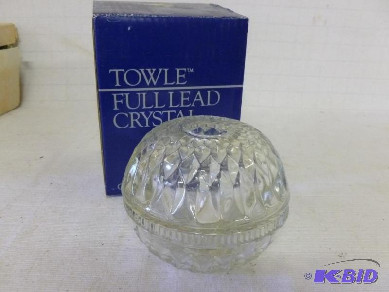 lot 56 image: Towle lead crystal candle holder, comes in th...