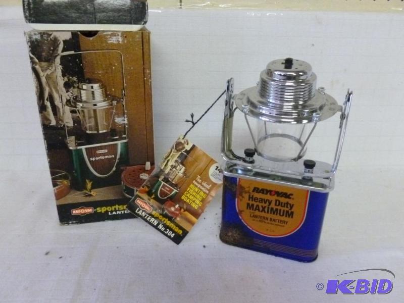 lot 63 image: Vintage Ray - O - Vac Sportsman Lantern, come...