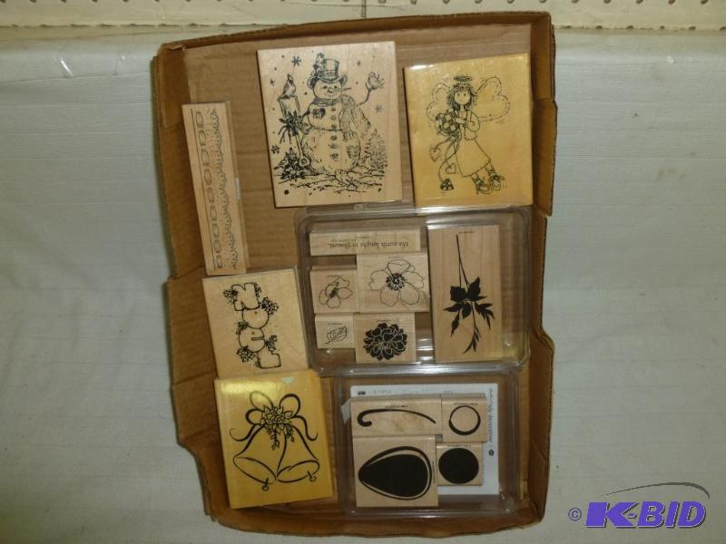 lot 73 image: Lot of fifteen wood bodied and rubber craft s...