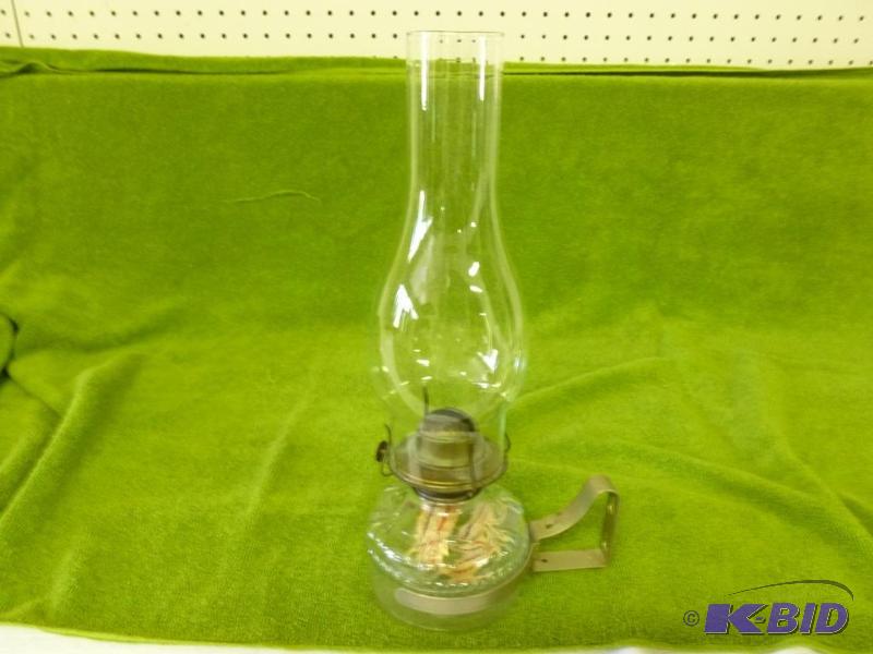 lot 99 image: Vintage Eagle wall bracket oil lamp that meas...