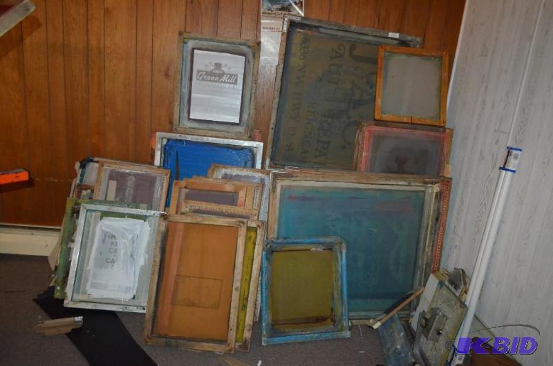 lot 22 image: Large lot of Silk Press screens...