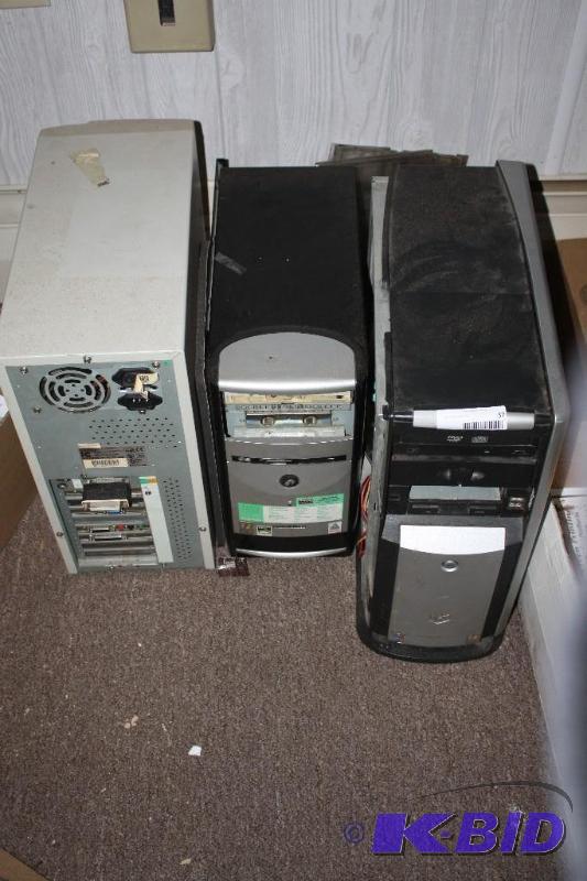 lot 37 image: Lot of PCs used in Screen Printing business-...