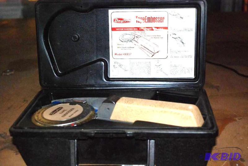 lot 40 image: Dayton Tape Embossing Kit Model 4X857 38&quo...