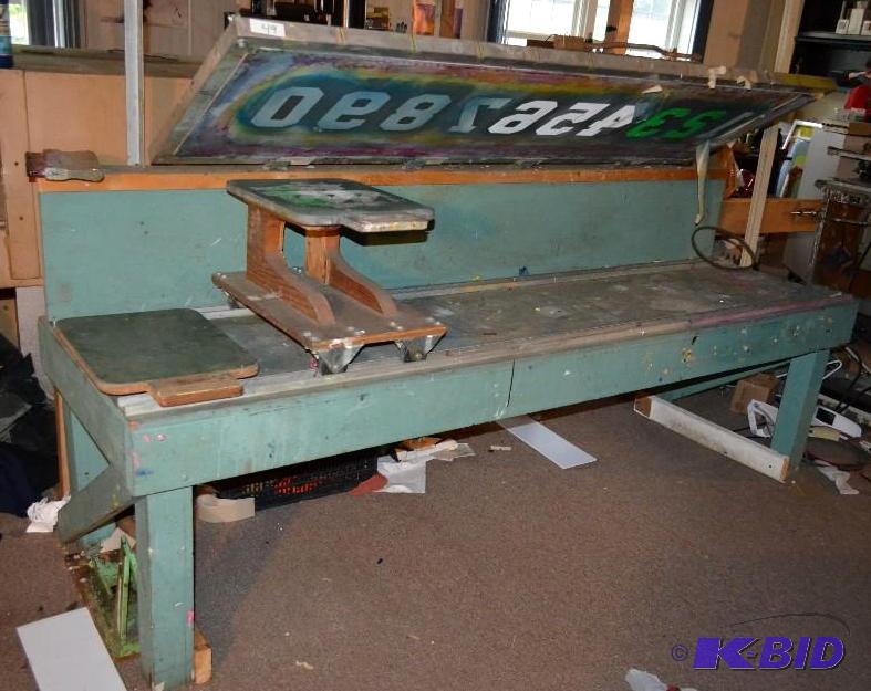lot 49 image: Large Blue Press for pressing numbers onto sh...
