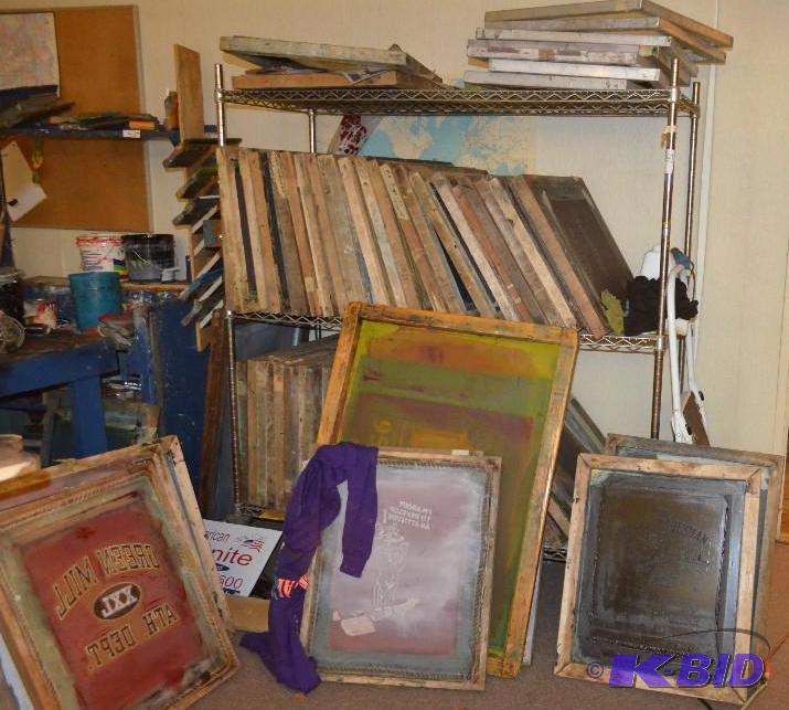 lot 51 image: Large Lot of screens Rolling Metal Shelf incl...