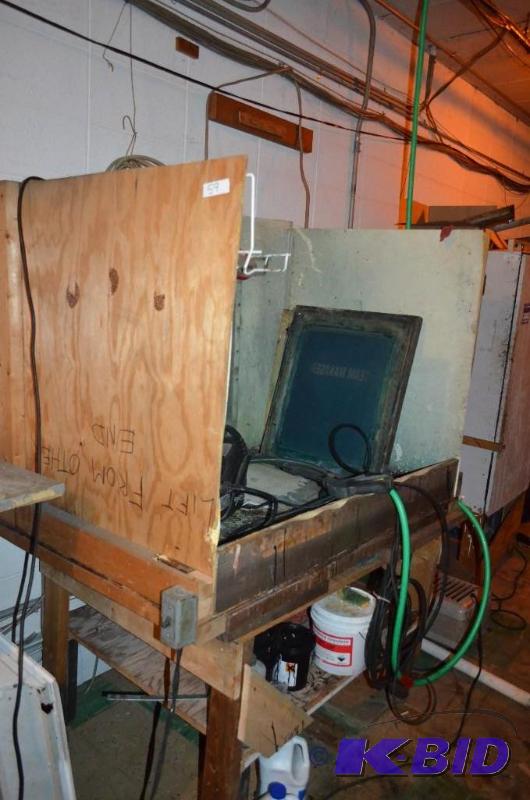 lot 59 image: Screen Printing wash bay with electrical swit...