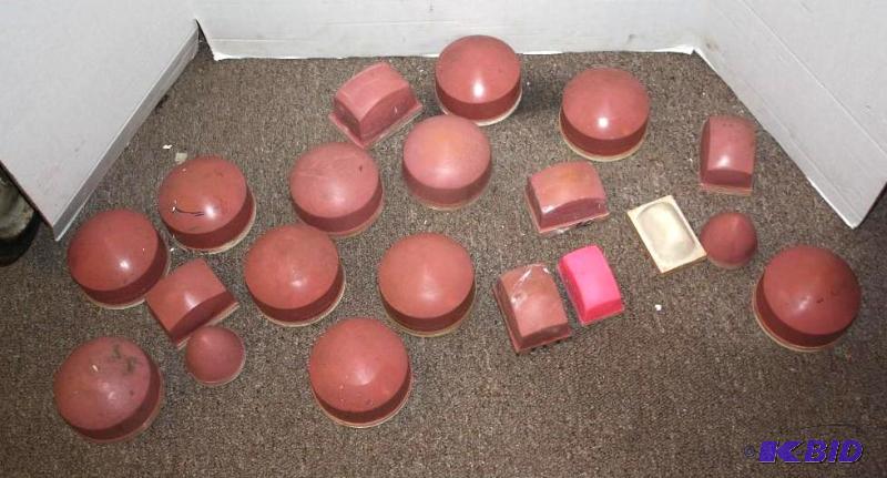lot 83 image: Autotran Inc. Ink holders...