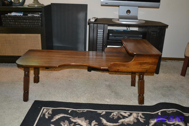 Two-tier wood end or coffee table.  19.75&quo...
