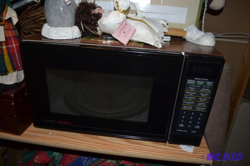 Sharp Carousel microwave...