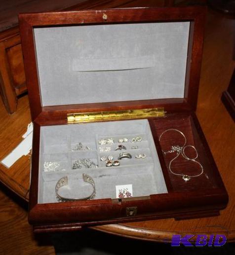 Jewelry box, beautiful&nbspnecklaces, earri...
