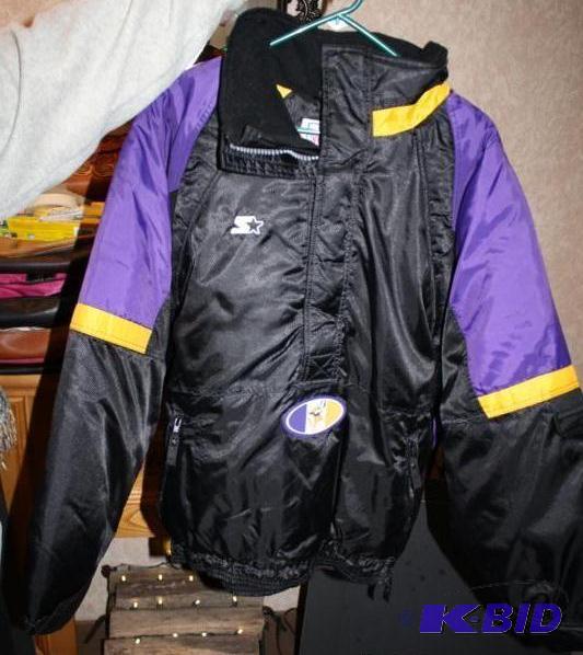 Viking NFL Line Starter Jacket...