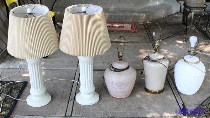 5 Beautiful lamps   Floral&nbsp design glass...