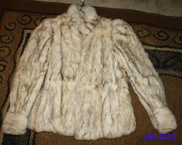Elegant rabbit fur coat size M...