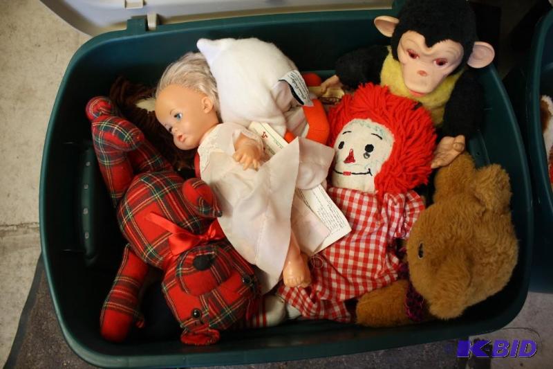 Plastic Tub Lot including Stuffed Toys and D...