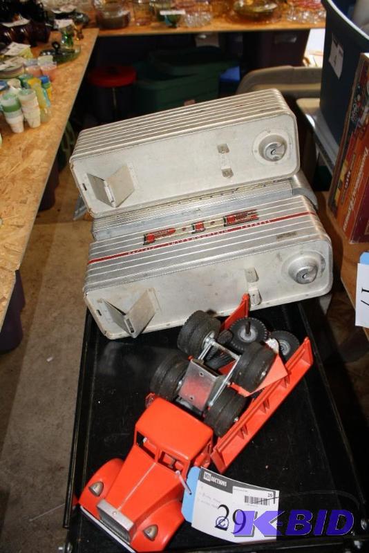 Lot of (4) items including (3) Broken Metal T...