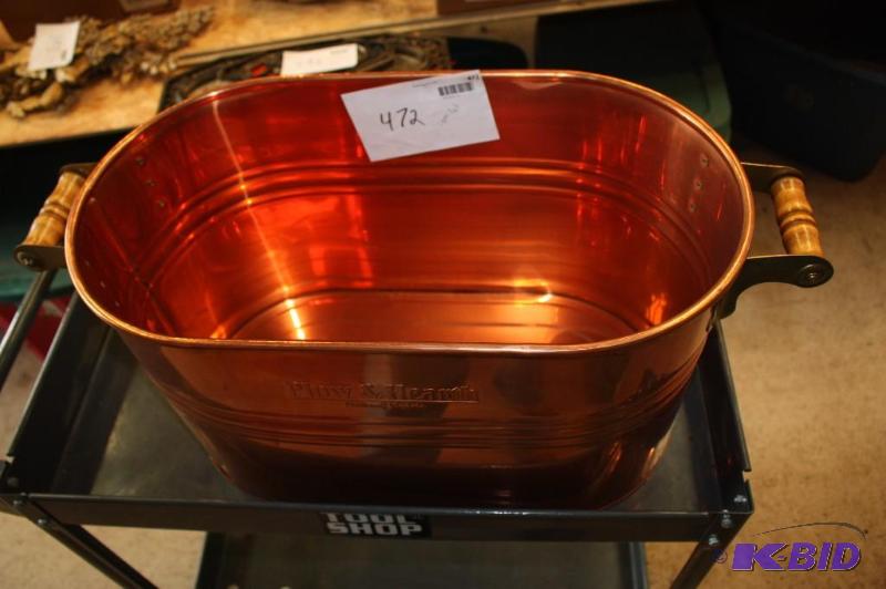 Plow &amp Hearth Copper Tub with Wood Handle...