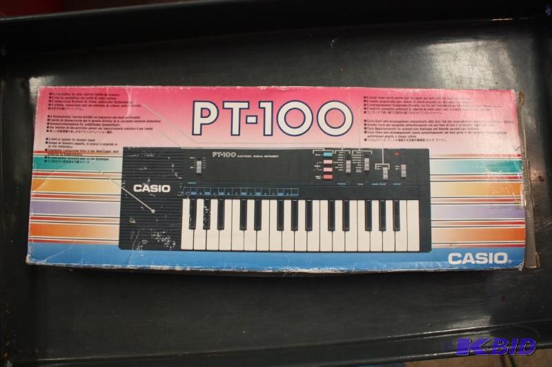 PT-100 Casio Electirc Keyboard...