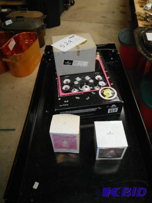 Mixed lot including Barbie 35 Anniversary Lim...