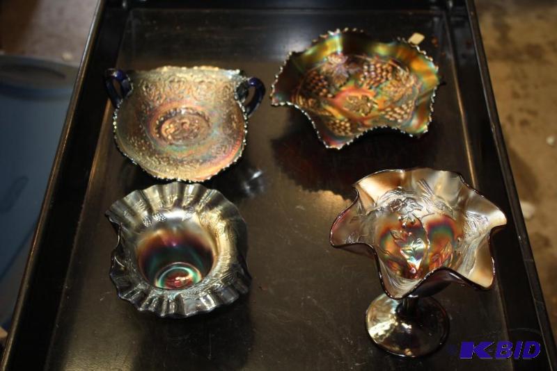Lot of (4) Peacock Carnival Glass Bowls...