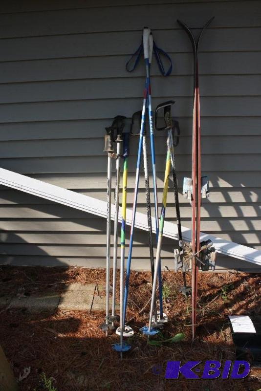 Snow Ski Lot, Includes 1 pair oof Head Down H...