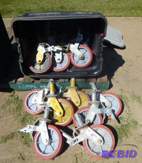 lot 24 image: 1 Lot of - 12 - 8" Scaffolding&nbspCast...