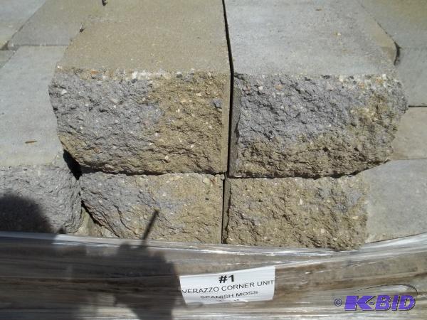 Verazzo Stone Spanish Moss 6&quotH Corner Un...