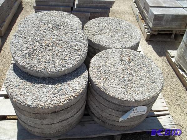 18&quot Round Exposed Agg. Stepping Stone, Q...