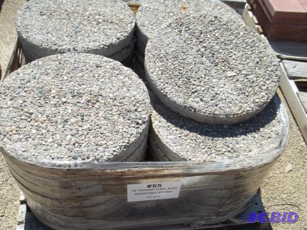 18&quot Round Exposed Agg. Stepping Stone, Q...