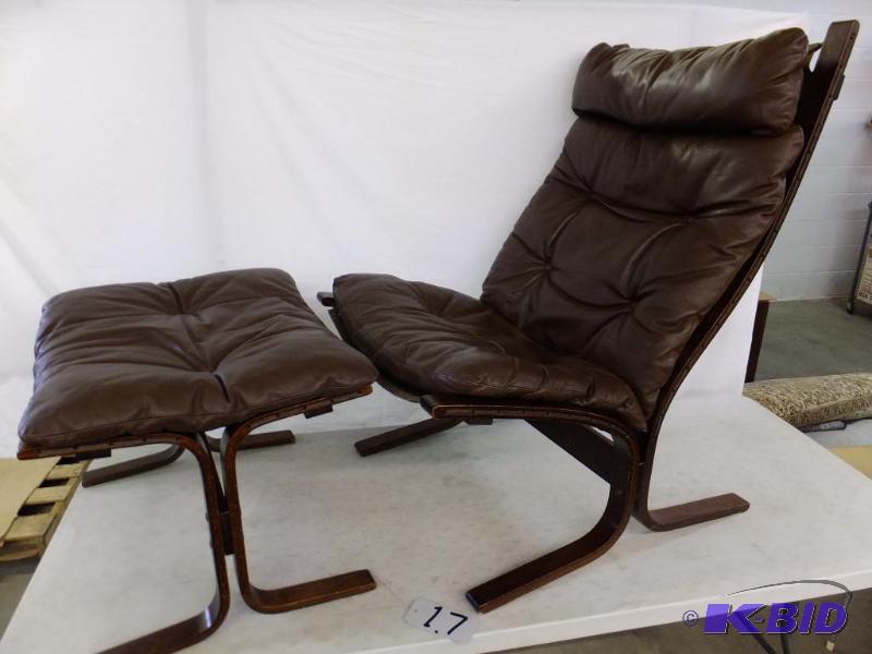 Cushioned Chair