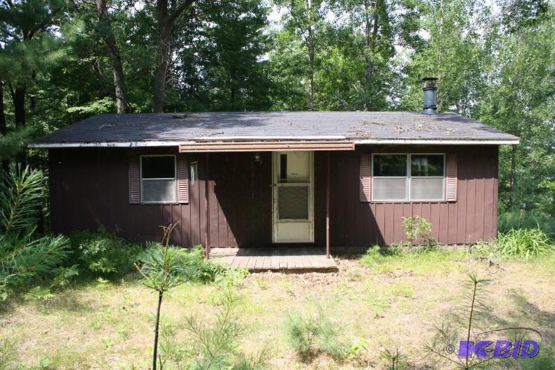 Modular Home Brought to Site in Two Pieces, S...