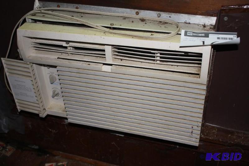 Kenmore brand window air conditioner, 22&quot...
