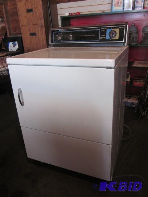 lot 113 image: Hot Point electric dryer, works....