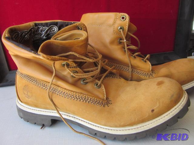 lot 140 image: Pair of size 12 men soft leather Timberland b...
