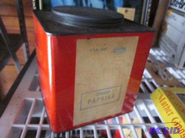 lot 19 image: Vintage 6 lb net Glidden Spanish Paprika larg...