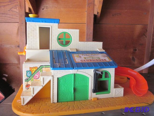 lot 2 image: Vintage Fisher Price Sesame Street Club House...