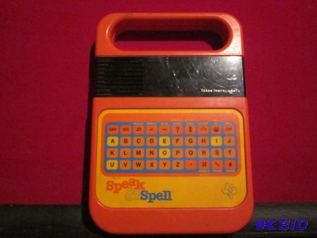 lot 81 image: Vintage 1980 Texas Instruments Speak and Spel...