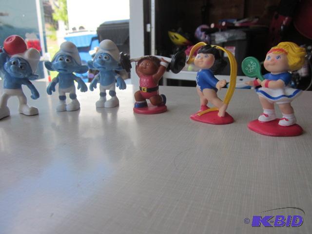 lot 95 image: Lot of (3) vintage Cabbage Patch Kid figurine...