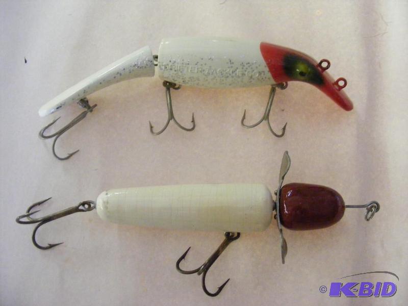 MuskiePike Lure, one is label Drifter Tackle...