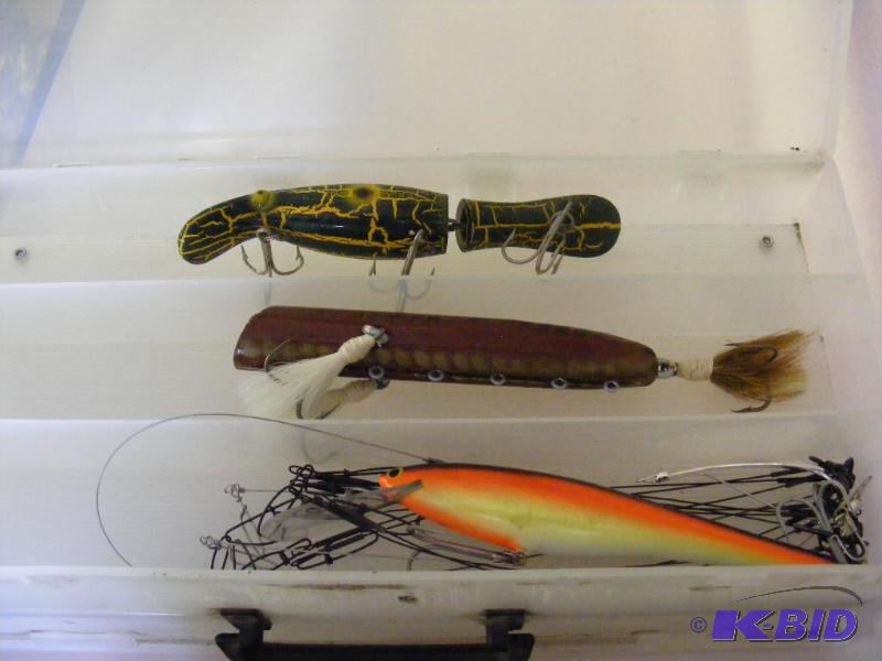 Double Sided Tackle box with MuskiePike Lure...