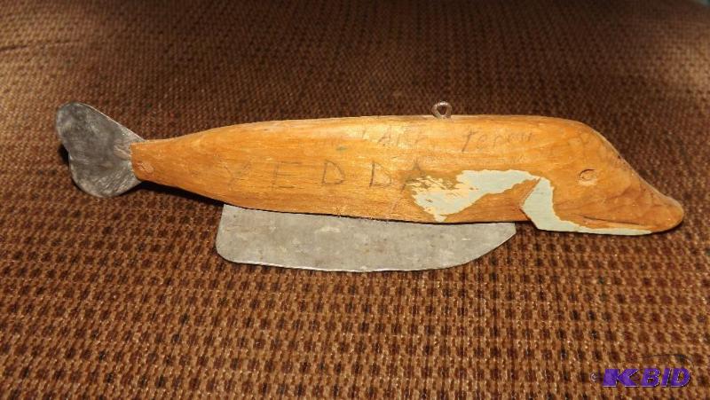 Older Fish Decoy, approx 8.5 long...