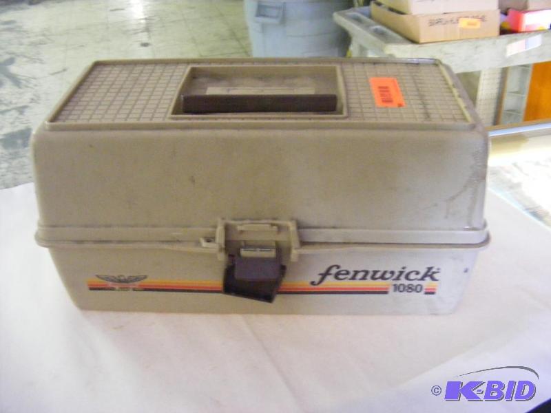 Fenwick Tackle Box, clasp is broken...