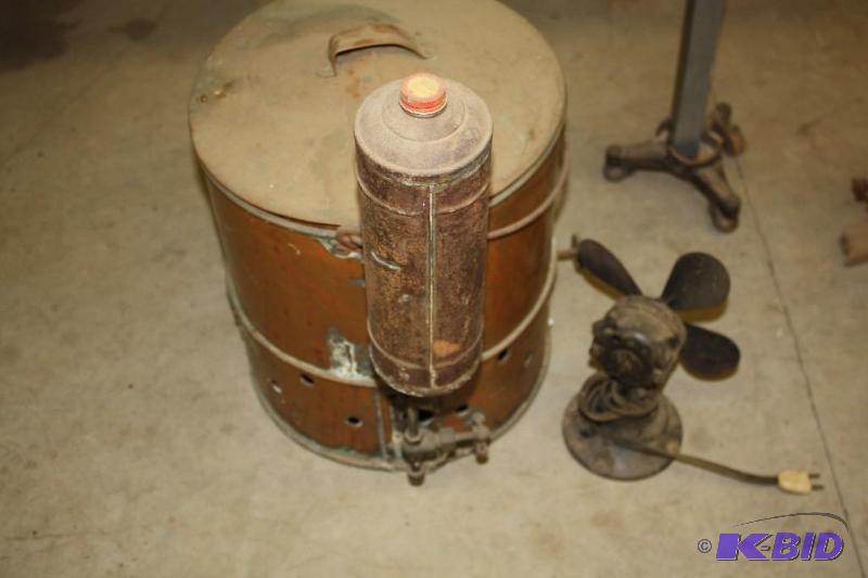 lot 106 image: Antique Copper Canner (Gas or kerosene heated...