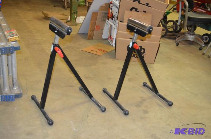 lot 127 image: 2 Wolfcraft&nbspAdjustable Pedestal&nbspRol...
