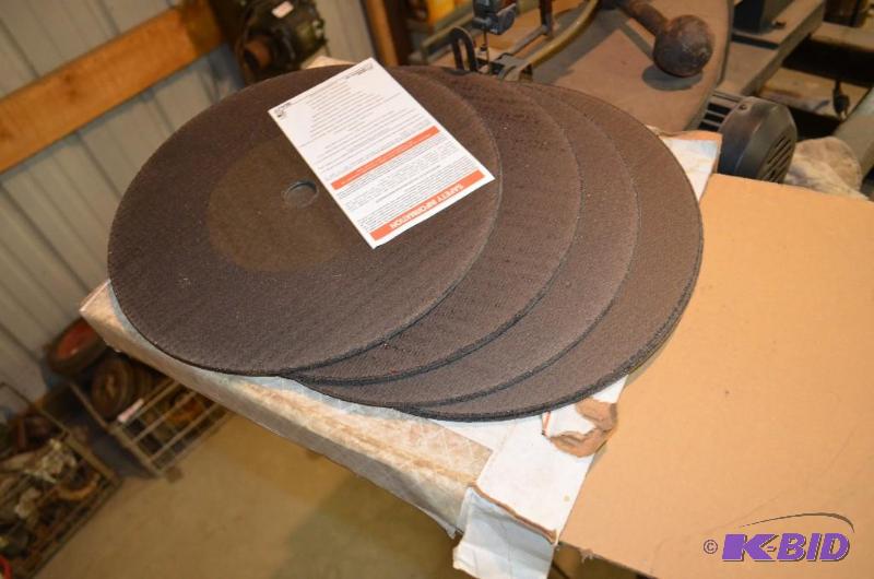 lot 147 image: Box of 5 Brute Grinding Wheels Long Life Cutt...