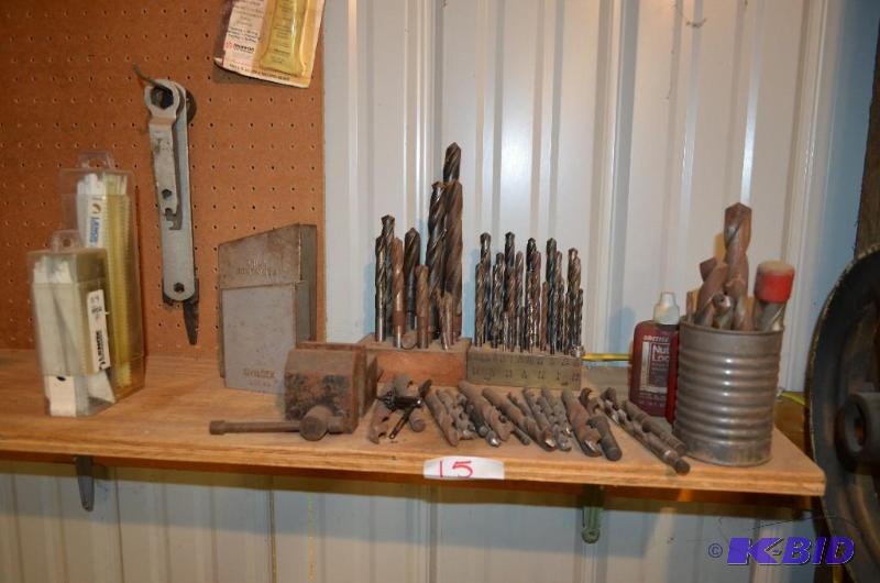 lot 15 image: Large collection vintage Drill Bits that go w...
