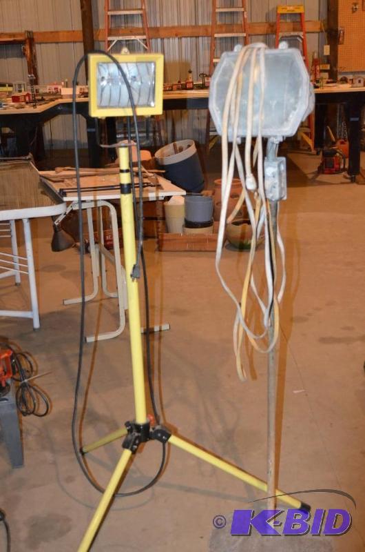 lot 152 image: 2 Work lights on stands...